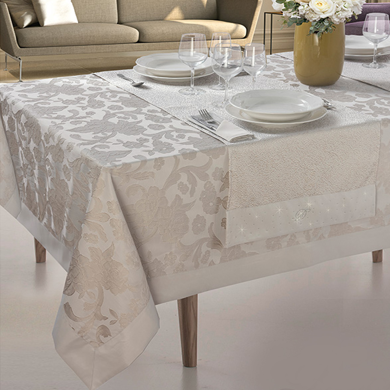 Tovaglia Raso Jacquard da 12 + 2 Runner con Swarovsky David Minerva –  Piliero